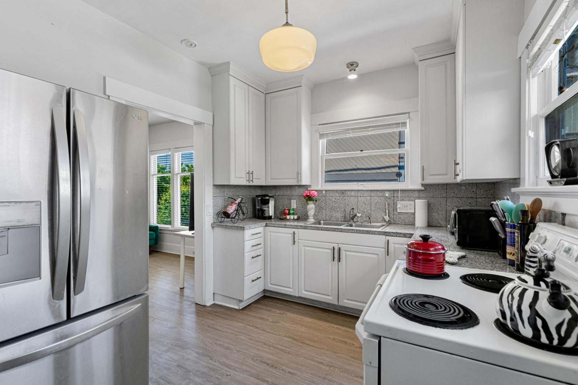 Vintage 3 Bedroom Home In Prime Eastlake Seattle With Private Parking المظهر الخارجي الصورة